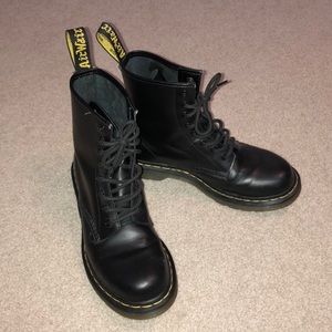 Women’s 1460 Smooth Dr. Marten’s Boot